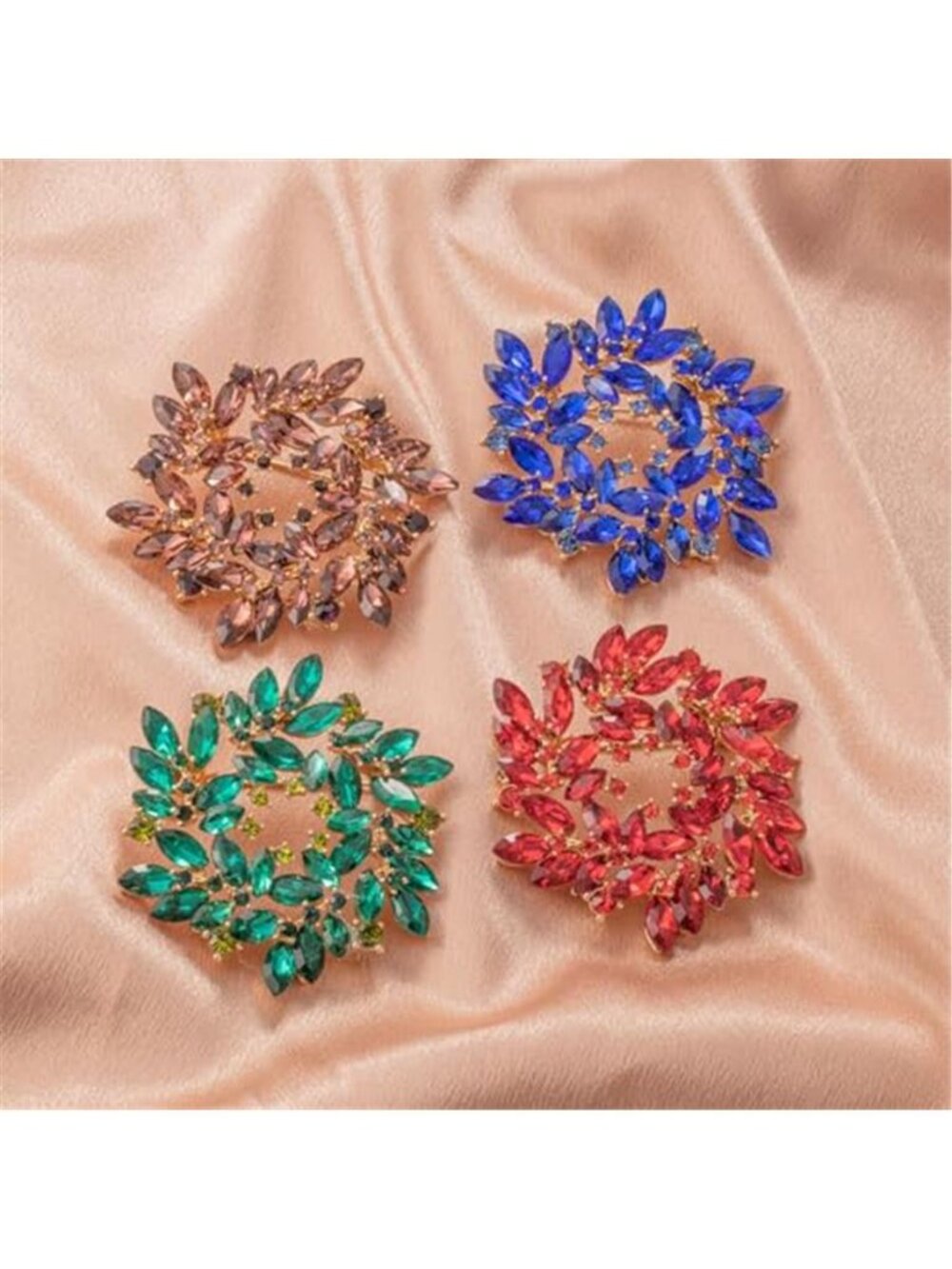 Fashion Sparkly Austrian Crystal Flower Brooch Pin for Women Elegant - Picture 4 of 4